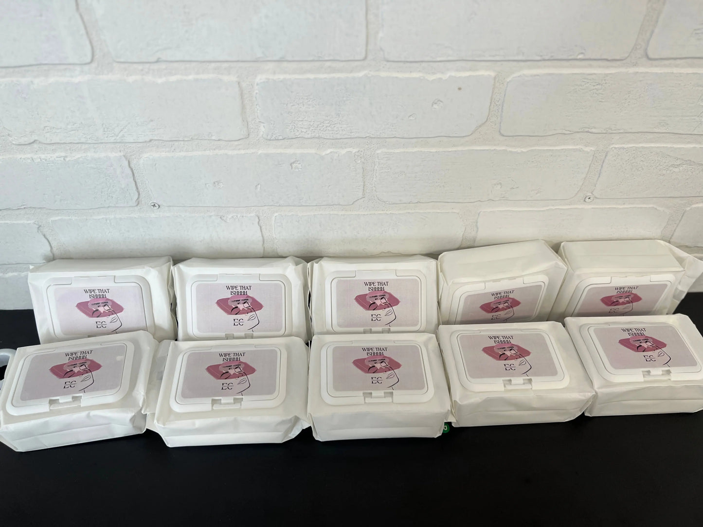 Gentle Makeup Wipes for Effortless Cleansing and Refreshing Skin