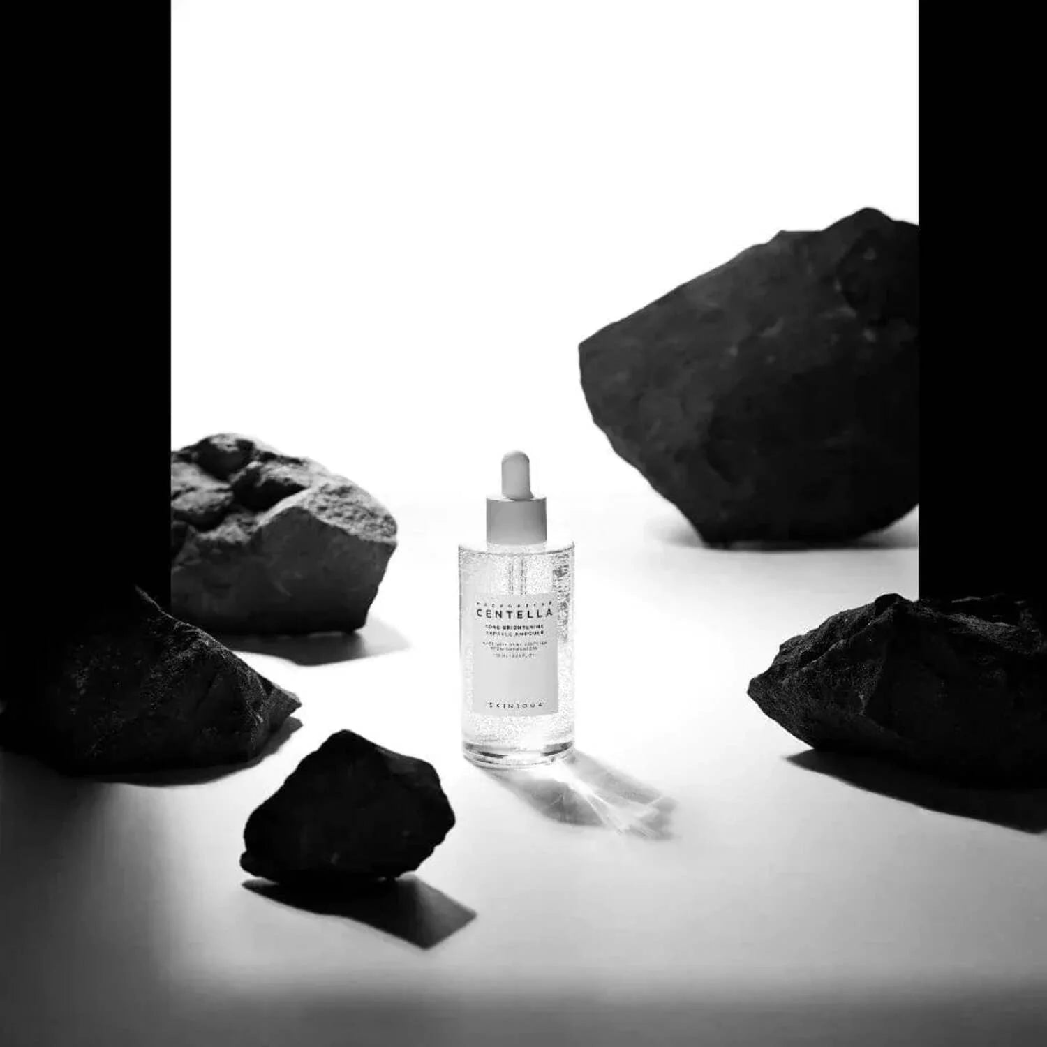 Madagascar Centella Tone Brightening Capsule Ampoule 30ML
