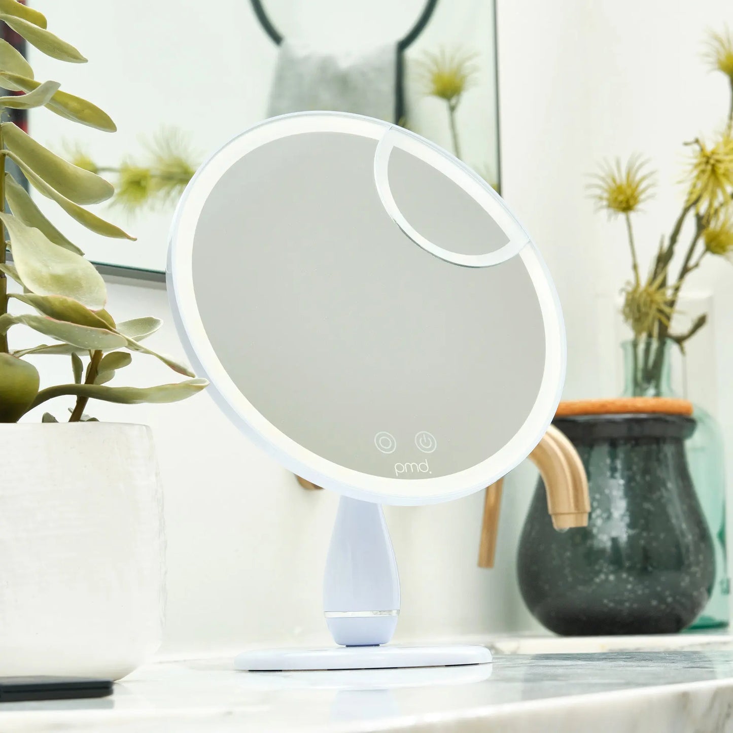 Transform Your Beauty Routine with the PMD Reflect Pro - The Ultimate Professional Makeup Mirror