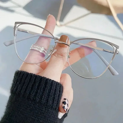 Elevate Your Style with Our Retro Cat Eye Anti-Blue Light Glasses for Women and Men - Fashionable Oversized Eyewear for Reading and Screen Time