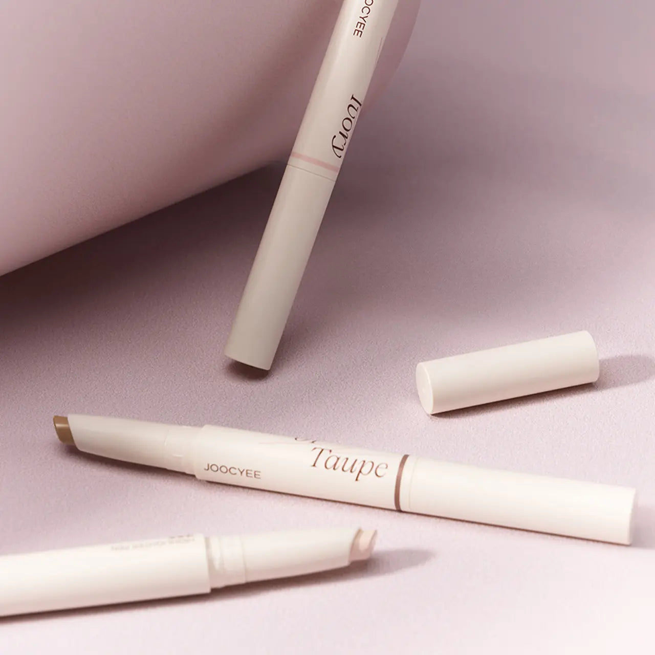 Illuminate and Sculpt Your Beauty with JOOCYEE 2-In-1 Highlighter & Contour Pen - Effortless Glow and Definition